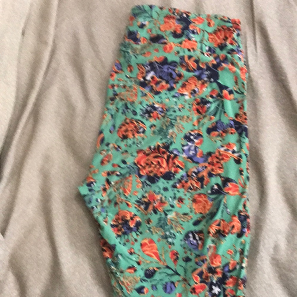 TC LuLaRoe leggings!!